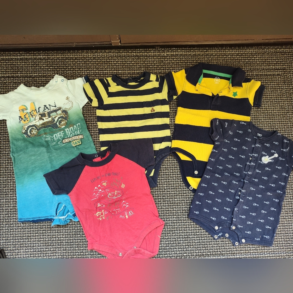 Colorful Baby Onesies/Rompers Set